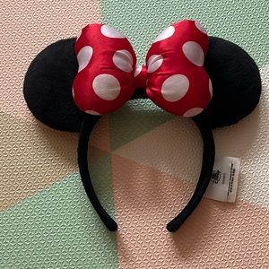 Used Disney hair band